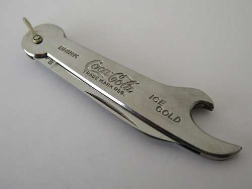 Collectable quality vintage pocket folding Knife, Coca Cola *No reserve auction Now On at Port no.5*