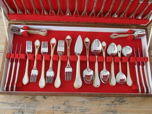 Vintage complete 12 place setting 132 piece SS Solingen Germany gilded border Cutlery Set in canteen