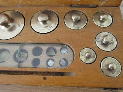 Vintage boxed set of brass scale Weights, AFH Devers & Co.