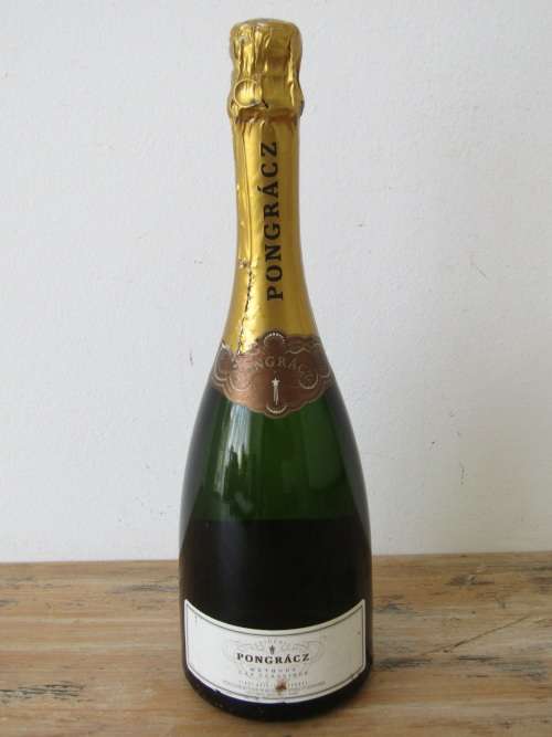 Vintage MCC Sparkling Wine, Disiderius Pongracz, 750ml, 12%, excellent condition