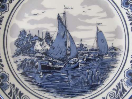 Lot of 3 vintage original Delft Holland display Plates, Oude Molken Fabriek, 18cm diameter