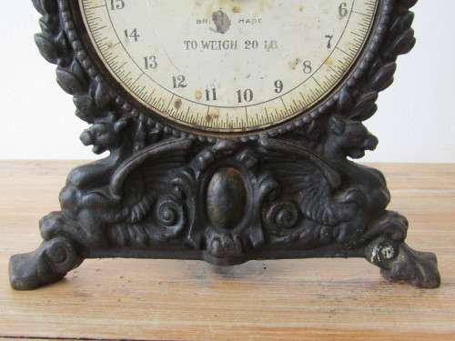 Vintage ornate metal Household Scale no.49, British made, 20Lb, 27.5cm tall, working