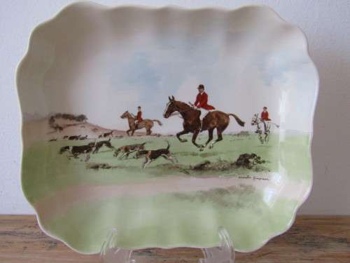Lot of 3 original Royal Doulton Horse Themed Bowls, D6326, excellent condition *Crazy R1 start*