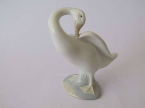 Lot of 3 original vintage Lladro "Goose" figurines, 17cm x 11cm, Spain, excellent condition