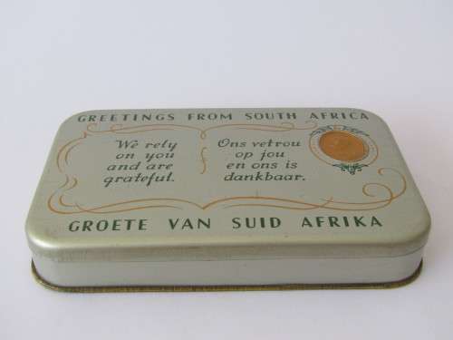 Vintage 1940 WW2 Christmas chocolate Tin, 18cm x 11cm x 3cm, Greetings from South Africa