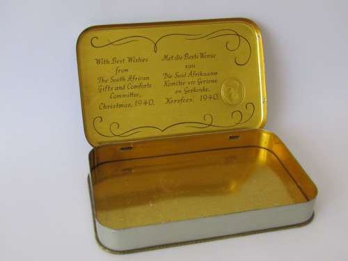 Vintage 1940 WW2 Christmas chocolate Tin, 18cm x 11cm x 3cm, Greetings from South Africa