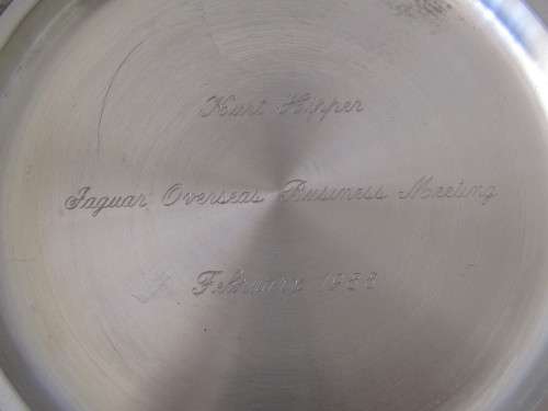 Lot of two vintage Pewter display Plates, Weihnachten 1954 and Singapore 1988, 16cm and 22cm