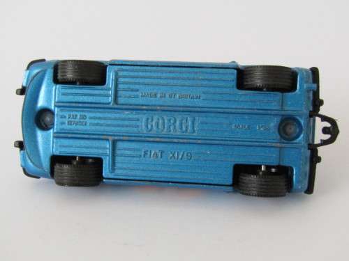 Vintage collectable die cast scale model, Corgi Fiat X1/9, 1:36, opening doors and engine bay