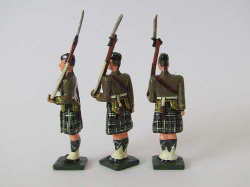 Vintage boxed set of 6 "Kaffrarian Rifles 1905" lead toy soldiers figures, 6cm