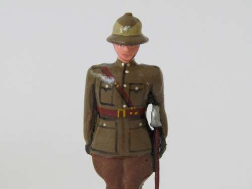 Vintage boxed set of 6 "Natal Police 1905" lead toy soldiers figures, 6cm