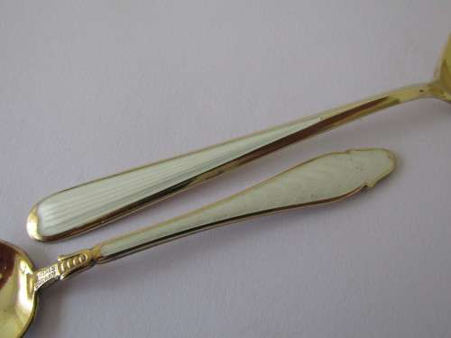 Lot of 2 vintage gold plated Sterling Silver and Enamel Spoons, 10cm and 12cm, 28g (Value R350+)