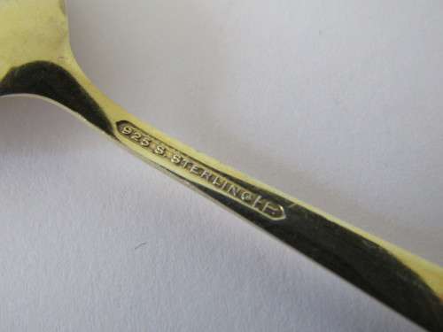 Lot of 2 vintage gold plated Sterling Silver and Enamel Spoons, 10cm and 12cm, 28g (Value R350+)