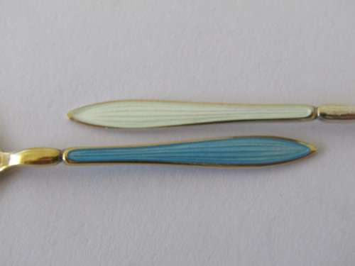 Lot of 2 vintage gold plated solid sterling Silver and enamel Small Spoons, 8 grams (Value R200+)