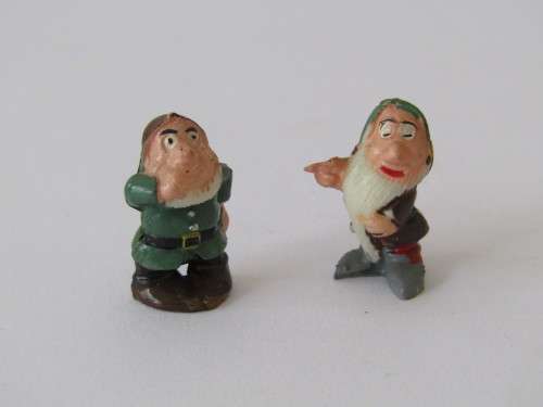 Lot of 2 Disneykins Figurines Marx Toys Hong Kong 1961, Sleepy and Sneezy