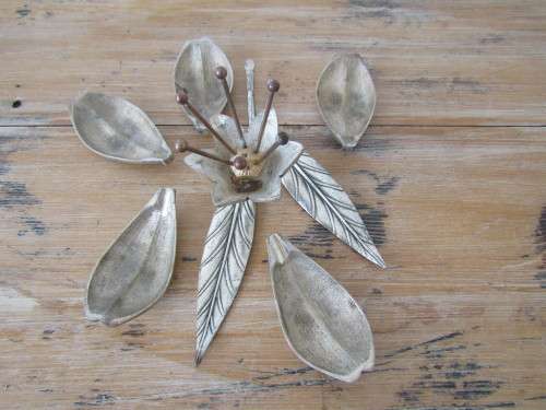 Very unusual and rare vintage metal Tulip shaped Ornament with 5 small Ashtrays that form the flower
