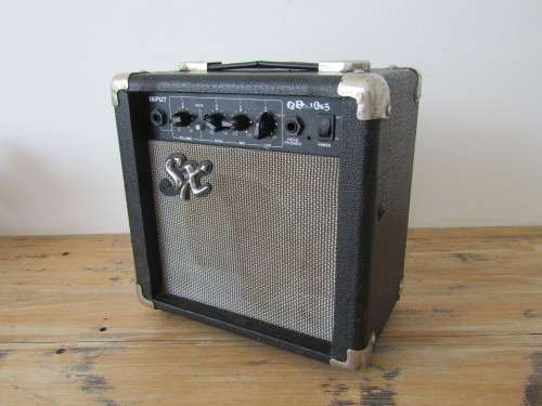 SX Guitar Amp in excellent working order, 27cm x 27cm x 17cm