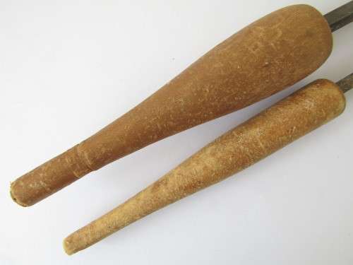 Lot of two vintage very unusual triangled hand Files with wooden handles, 29cm and 34cm long