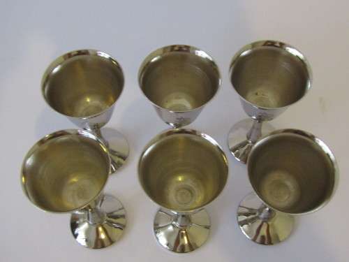 Vintage set of 6 silverplated small Glasses and 10 small trays, excellent condition (16 items)
