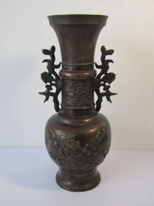 Very old and rare Japanese solid Bronze Vase / Burner in excellent condition, large 30cm tall