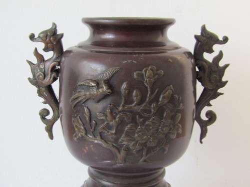 Very old and rare Japanese solid Bronze Vase / Burner in excellent condition, Dragons, large 25cm
