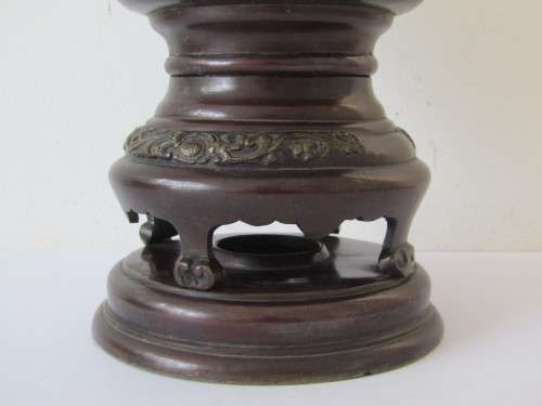 Very old and rare Japanese solid Bronze Vase / Burner in excellent condition, Dragons, large 25cm