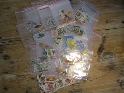 Large lot of 250+ world Stamps, some rare and old **No RESERVE Stamp auction Now at Port no.5**