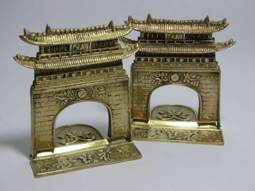 Pair of vintage solid brass Oriental Book Ends, 13cm x 10cm, excellent condition