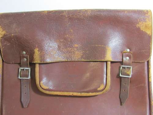 Very nice vintage leather School Backpack in excellent condition, 41cm x 32cm