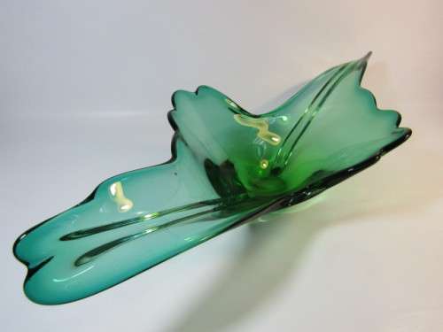 Very large and beautiful vintage Murano green Art Glass centerpiece Bowl, 65cm x 27cm x 14cm