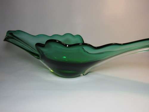 Very large and beautiful vintage Murano green Art Glass centerpiece Bowl, 65cm x 27cm x 14cm