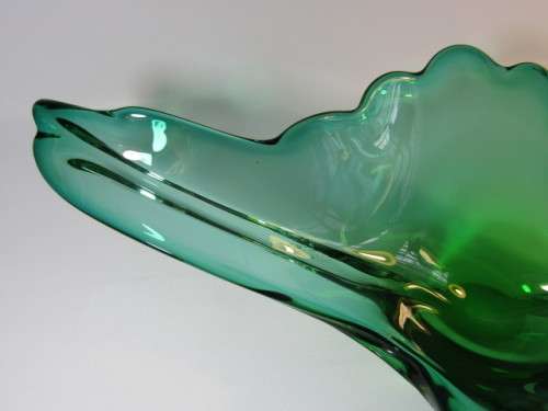 Very large and beautiful vintage Murano green Art Glass centerpiece Bowl, 65cm x 27cm x 14cm
