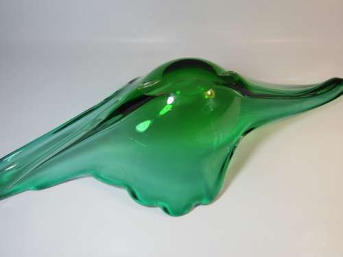 Very large and beautiful vintage Murano green Art Glass centerpiece Bowl, 65cm x 27cm x 14cm