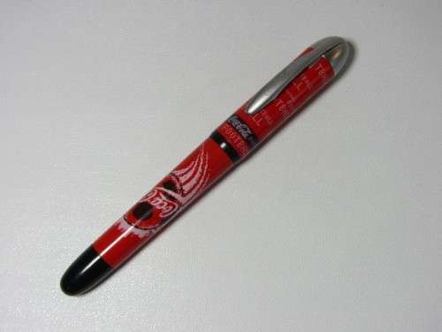 Vintage 1998 Coca Cola Stypen "Football" fountain Pen in metal case and with unused Ink Cartridge