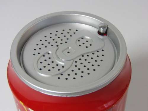 Vintage Coca Cola tin can portable Radio, AM / FM in excellent and working condition, 12cm