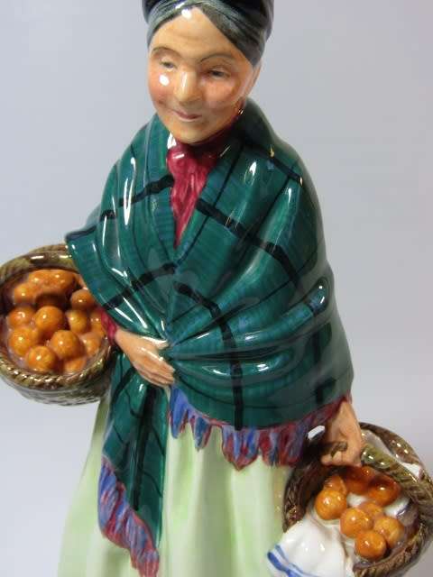 Exquisite Rare vintage 1940's Royal Doulton figurine "The Orange Lady" HN1953, 21cm, pristine