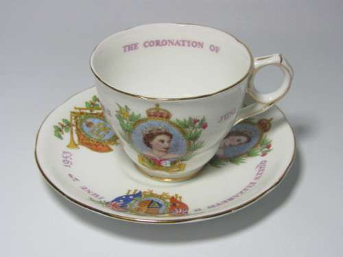 Vintage lot of 2 Royal Commemorative items; Elizabeth the 2nd 1953 Tea Duo, Charles and Diana Bell