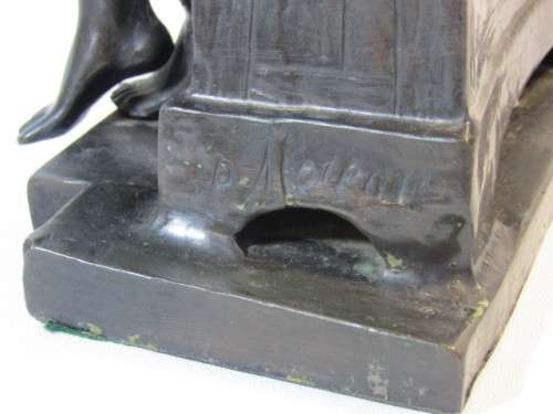 Beautiful antique late 1800's French Signed Bronze Sculpture of a Maiden, 32cm, 7Kg, excellent cond.