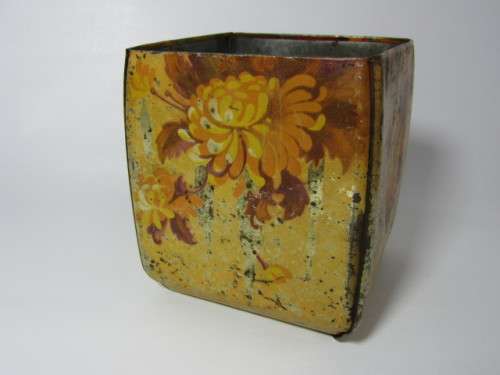 Lot of 2 very old Tins; Mazawattee tea Tin 21cm and one Other 15cm  *No Reserve auction at Port no.5