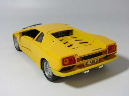 Vintage collectable die cast scale model, Welly Lamborghini Diablo in Box, 1:24, mint