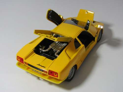 Vintage collectable die cast scale model, Welly Lamborghini Diablo in Box, 1:24, mint