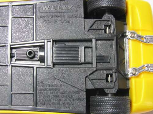 Vintage collectable die cast scale model, Welly Lamborghini Diablo in Box, 1:24, mint