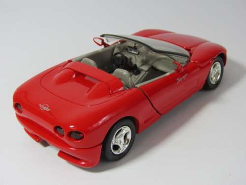Vintage collectable die cast scale model, Motormax Stingray 3 in Box, 1:24, mint