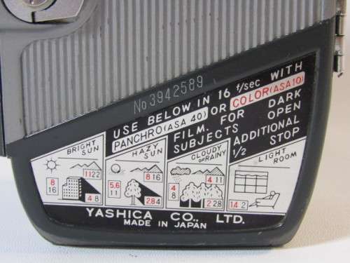 Vintage Yashica - 8, 8mm wind-up Movie Camera in leather case, excellent and working