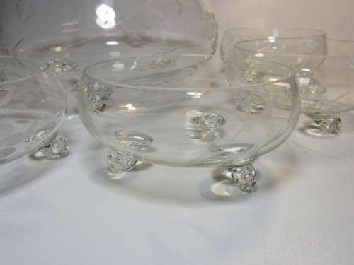 Lovely vintage 1970's Grape design 7 piece cut glass Desert Set with Large serving Bowl, excellent