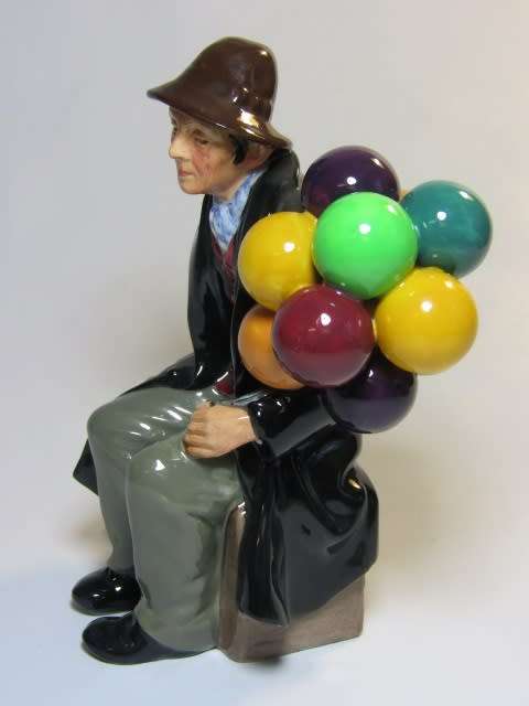 Vintage original Royal Doulton Figurine "The Balloon Man" HN1954, 18cm, prestine condition