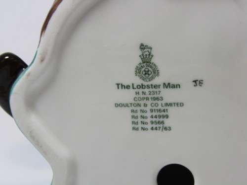 Vintage 1963 original Royal Doulton Figurine "The Lobster Man" HN2317, 18cm, prestine condition