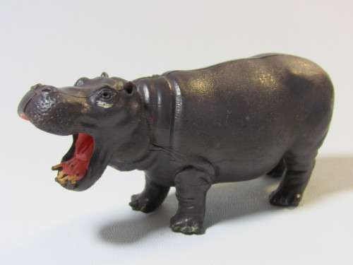Vintage lot of 6 original 1970's and 80's rubber Figurines "Wild Animals", 6cm to 10cm long