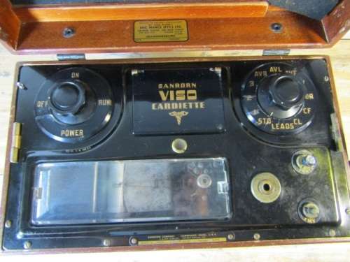 Vintage 1940's portable ECG Medical Machine, Viso Sanborn Cardiette, USA, 39cm x 28cm x 28cm, 13kg