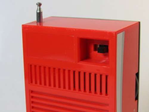Vintage original Coca Cola AM/FM Radio "Vending Machine", mint and working condition, 19cm