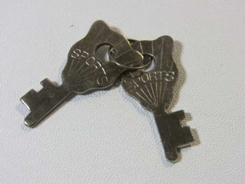 Vintage Sport Champion Padlock with 2 Keys, No.555, Mint in Box  *Others available at Port no.5*